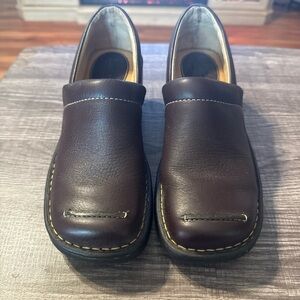 Brown Slip-On Leather Comfort Loafers Womens Borne 7.5